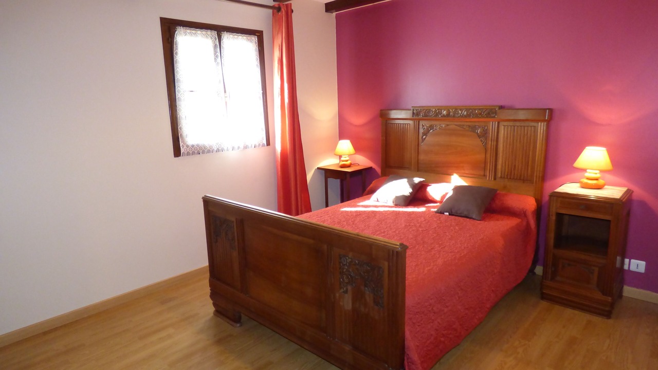 Photo of Bedroom in Saint-Etienne-de-Carlat