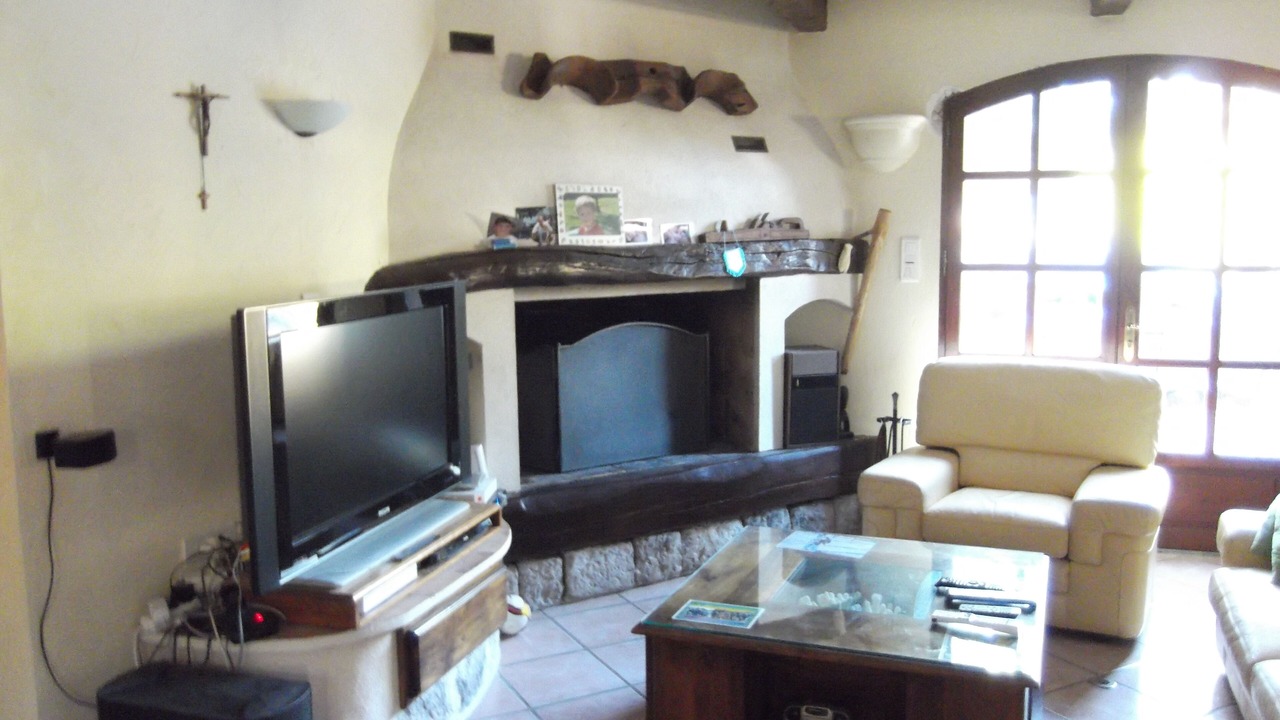 Photo of Livingroom in Bouc-Bel-Air