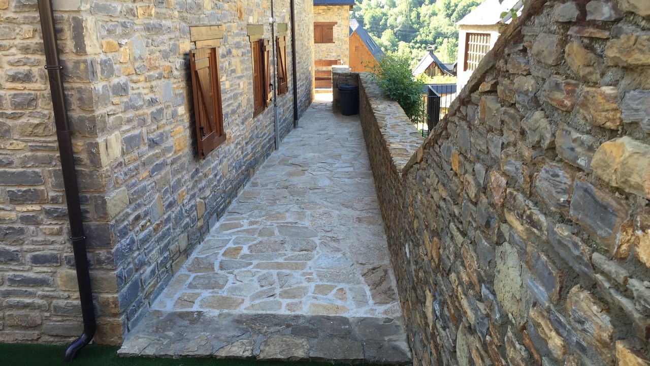 Photo of Outdoor in Gessa