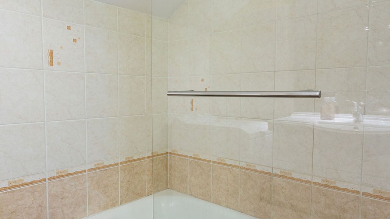 Photo of Bathroom in Lalley