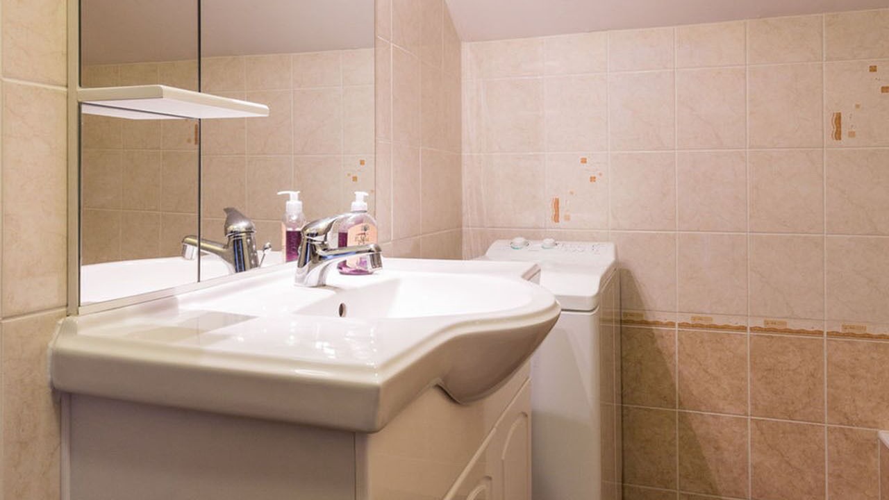 Photo of Bathroom in Lalley