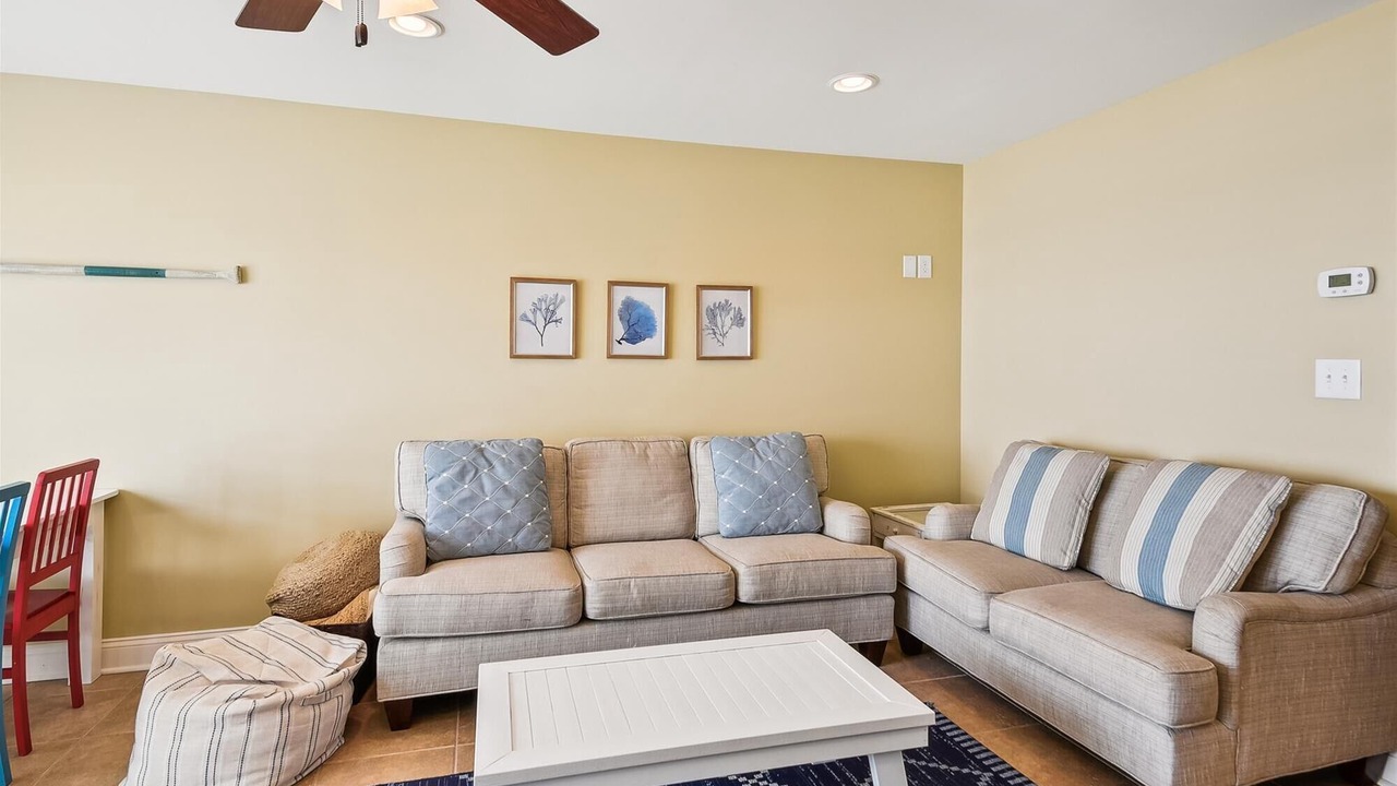 Photo of Livingroom in North Myrtle Beach
