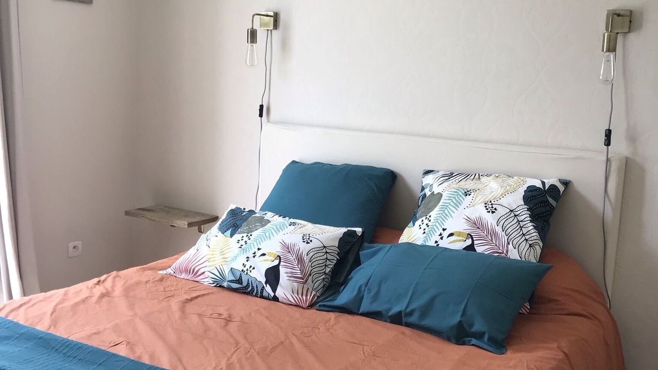 Photo of Bedroom in Vic-le-Fesq