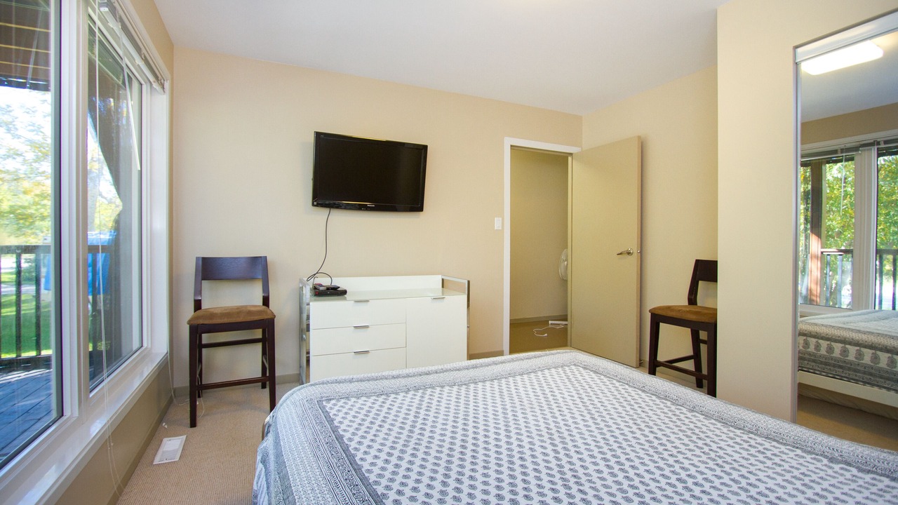Photo of Bedroom in Grand Beach