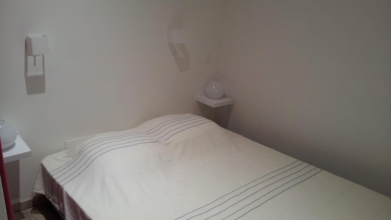 Photo of Bedroom in Roquefort-des-Corbieres
