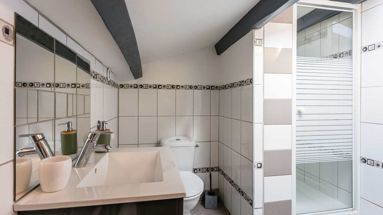 Photo of Bathroom in Monflanquin