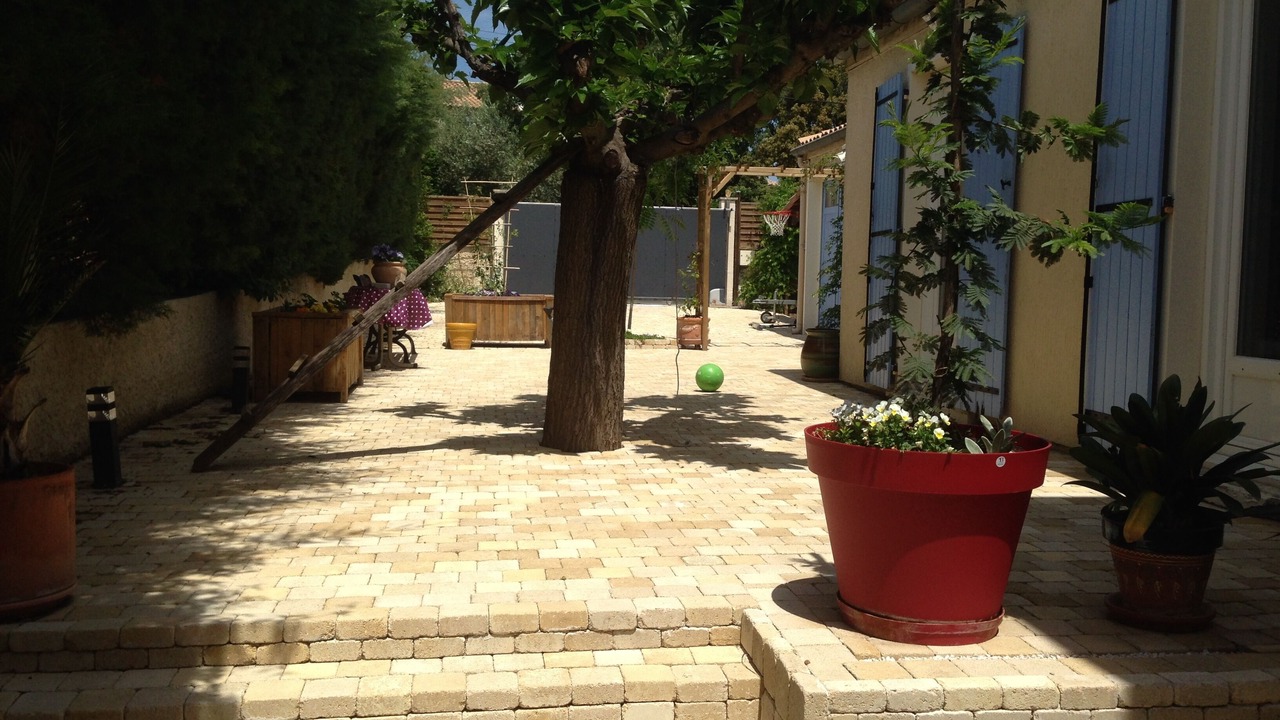 Photo of Outdoor in Cournonsec