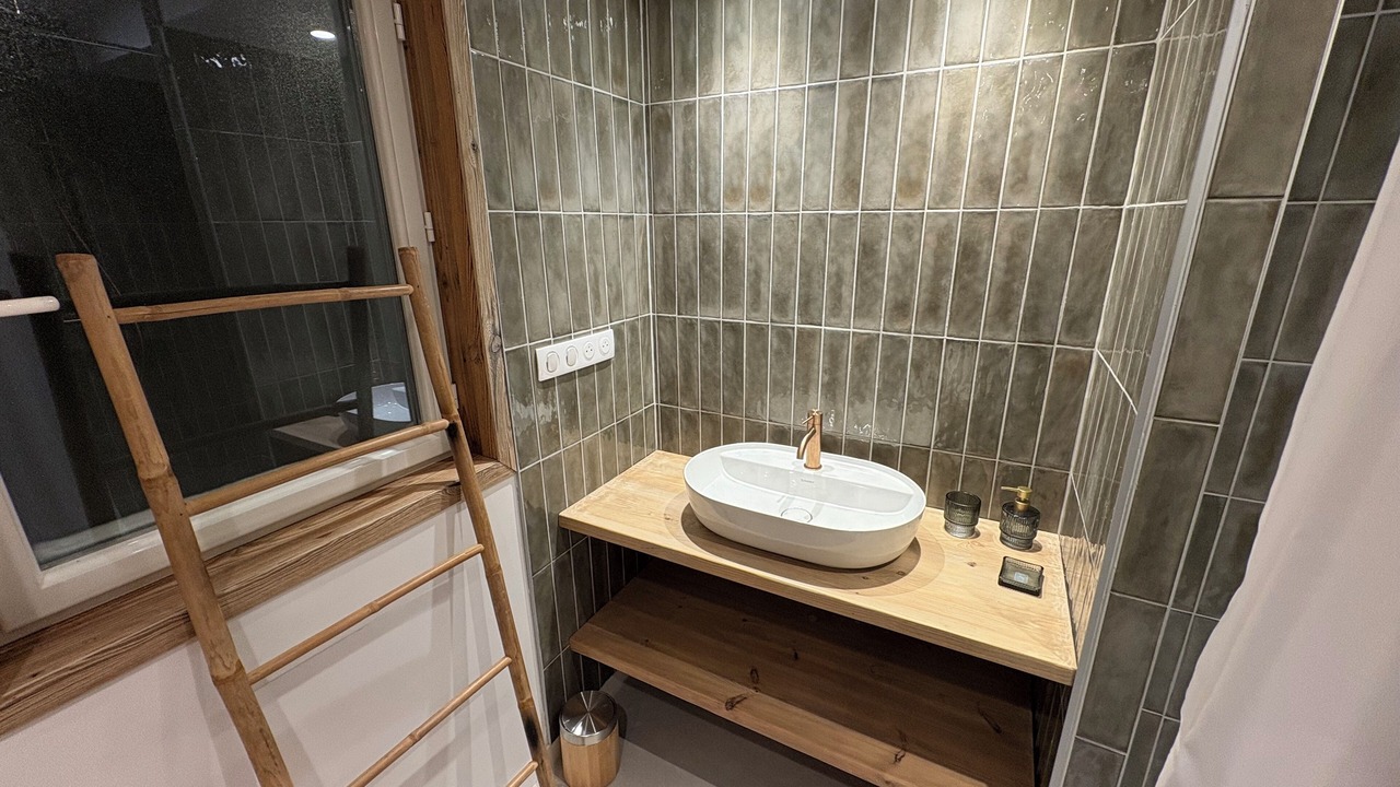 Photo of Bathroom in Huez
