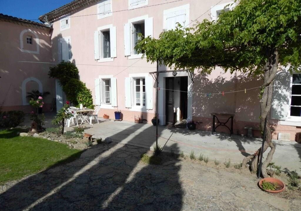 Photo of Patio Balcony in Alaigne