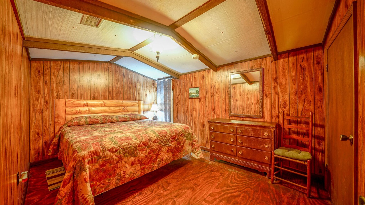 Photo of Bedroom in Wilburn