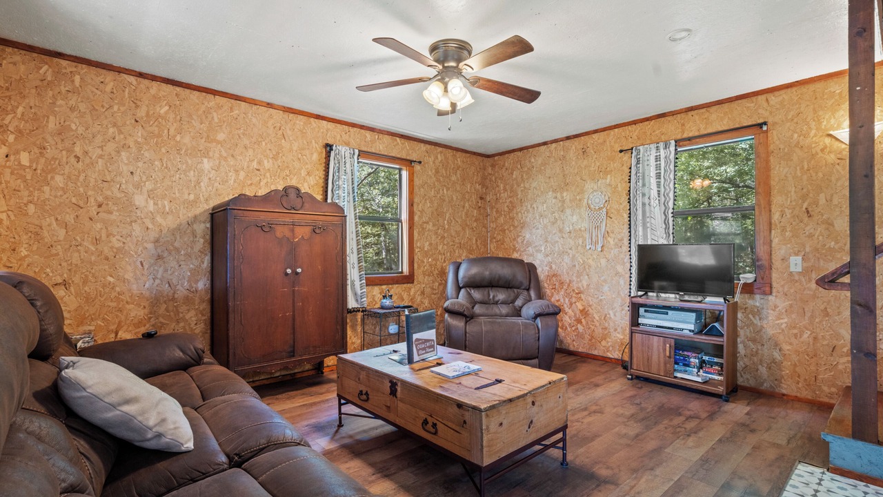 Photo of Livingroom in Pencil Bluff