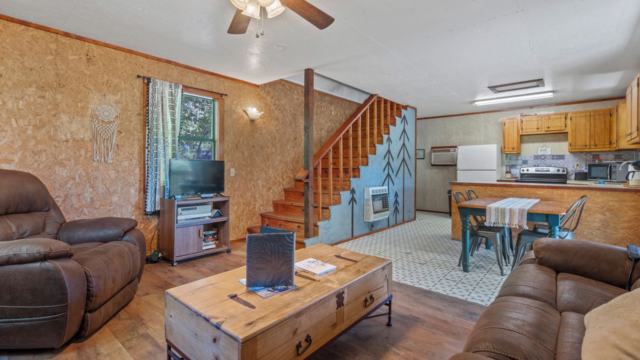 Photo of Livingroom in Pencil Bluff
