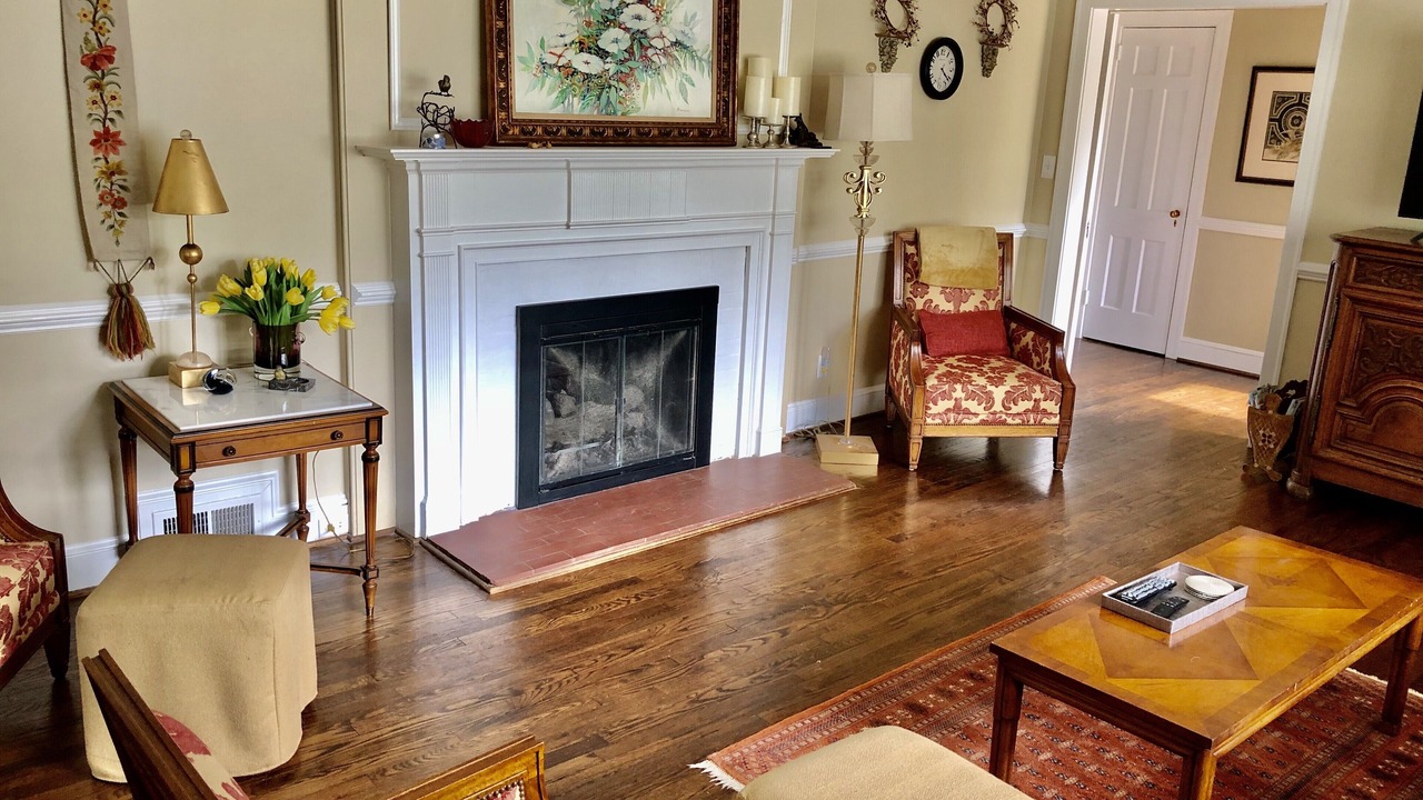 Photo of Livingroom in Winston - Salem