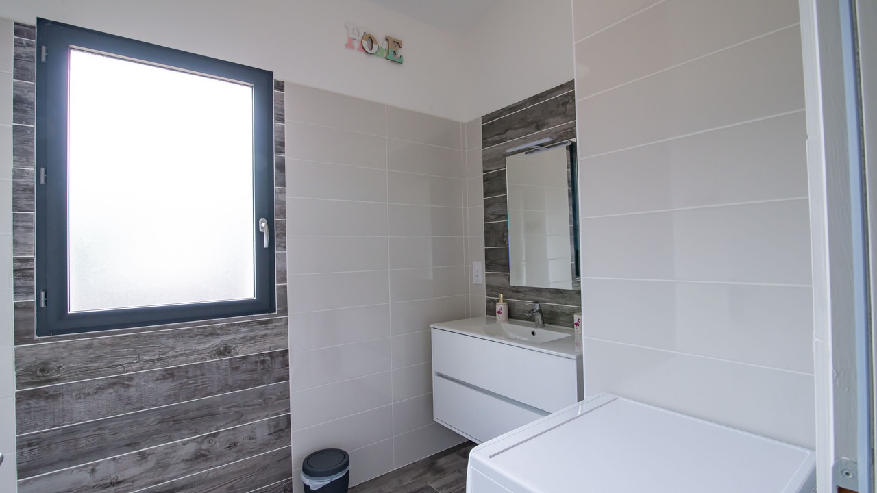 Photo of Bathroom in Piolenc
