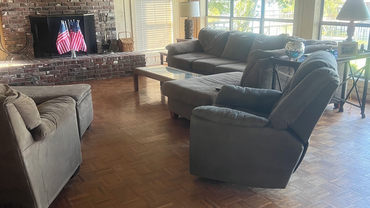 Photo of Livingroom in Horseshoe Lake