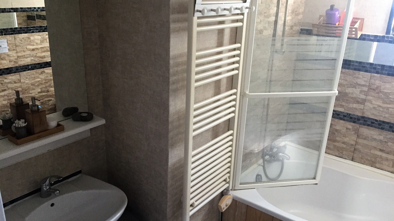 Photo of Bathroom in Sainte-Marie-Kerque
