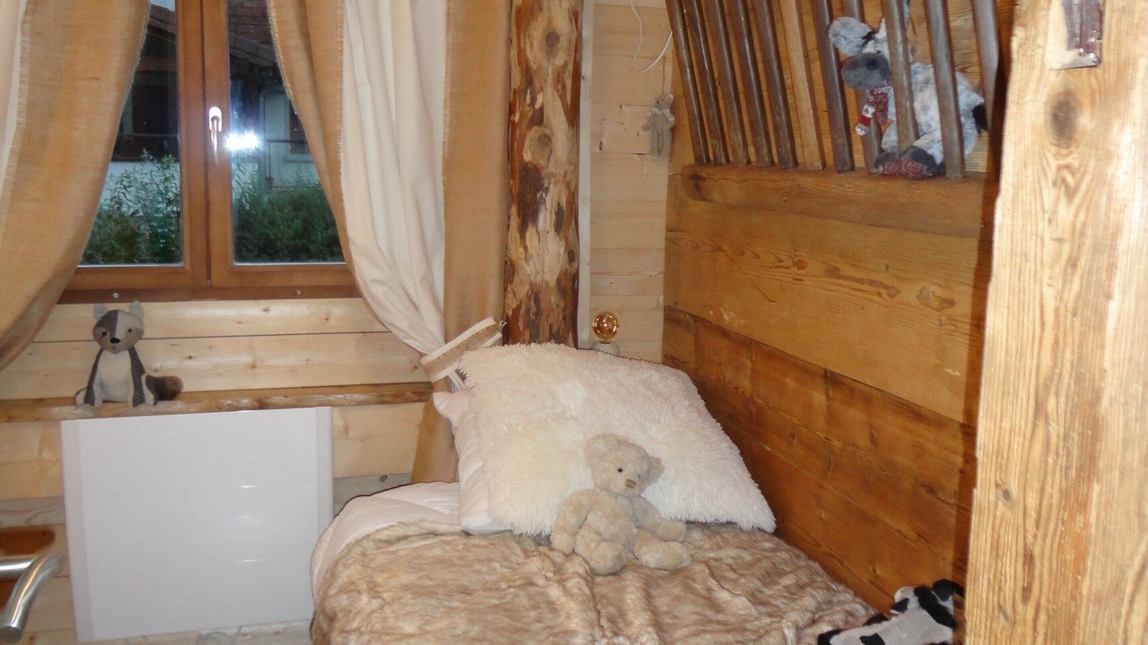 Photo of Bedroom in Thones