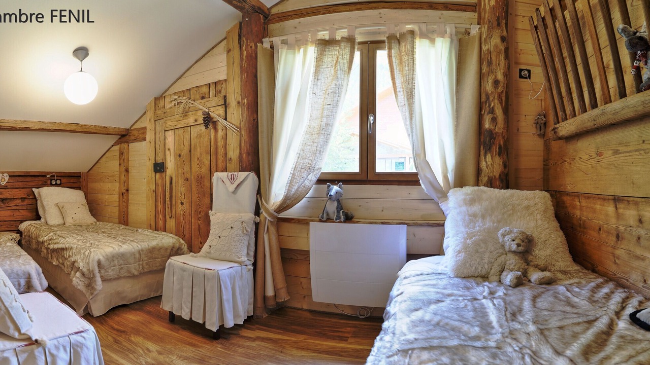 Photo of Bedroom in Thones