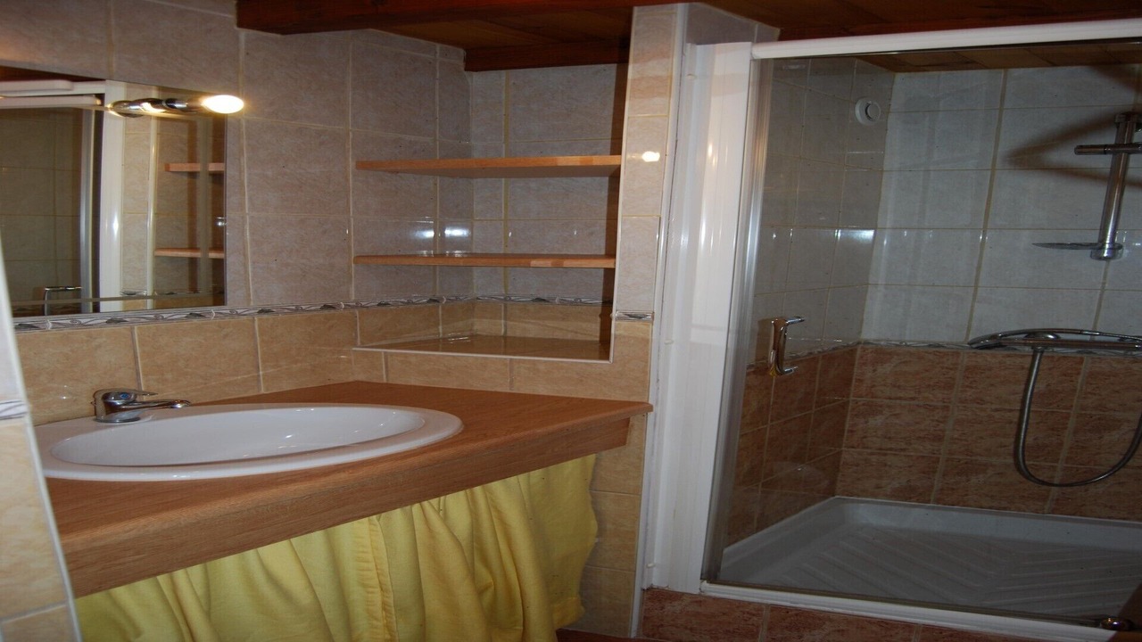 Photo of Bathroom in Cadalen