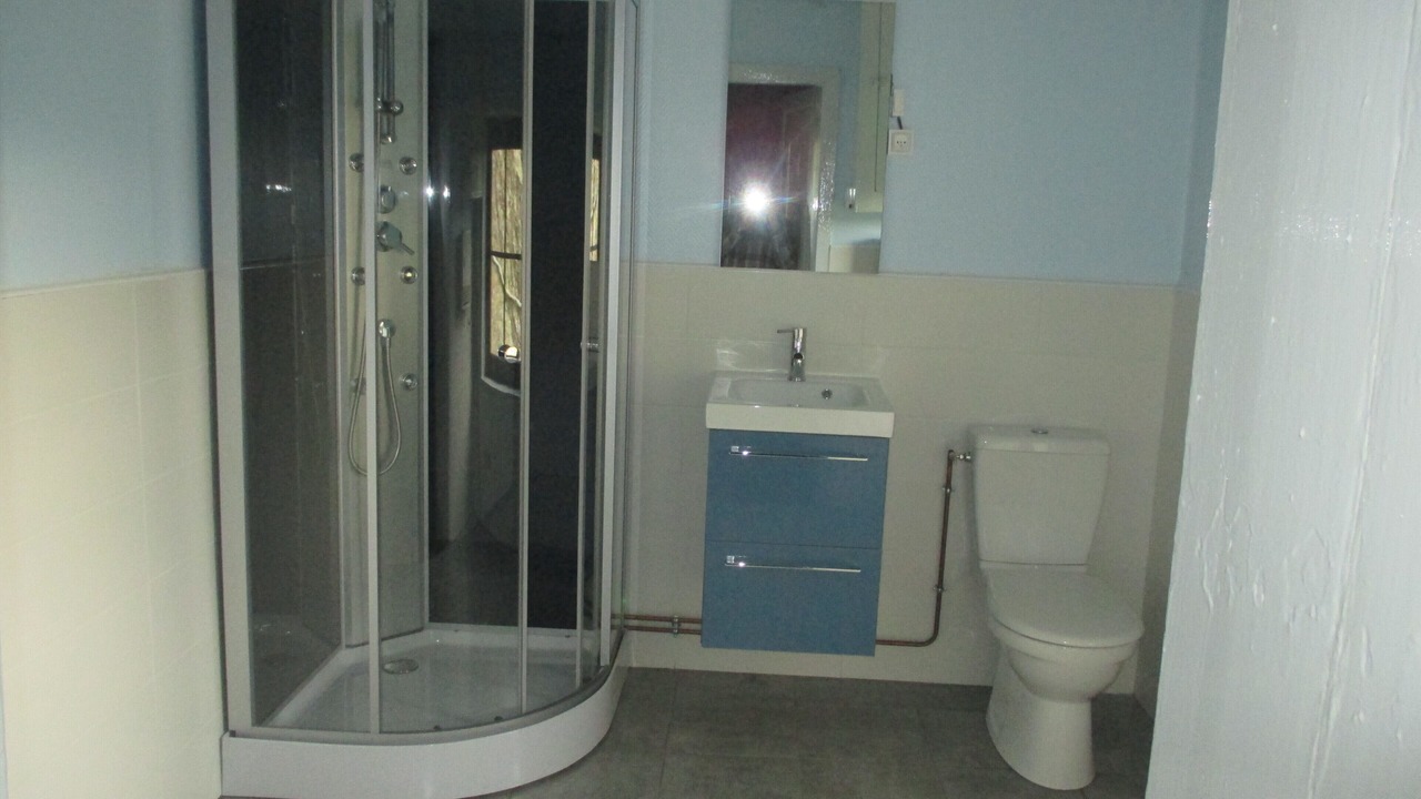 Photo of Bathroom in Menneville