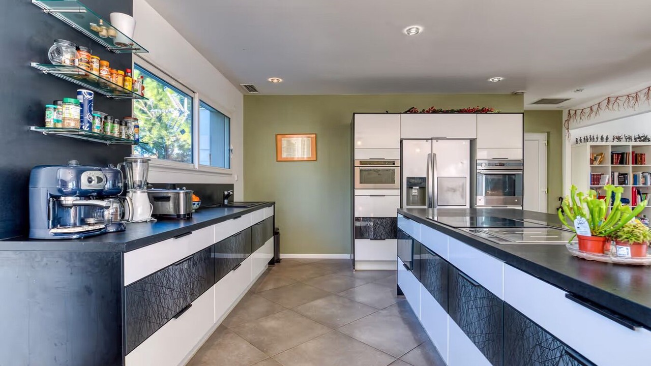 Photo of Kitchen in Alignan-du-Vent