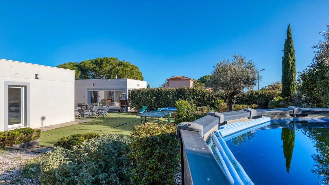 Photo of Patio Balcony in Alignan-du-Vent