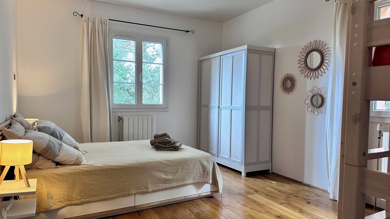 Photo of Bedroom in Pont-Saint-Esprit