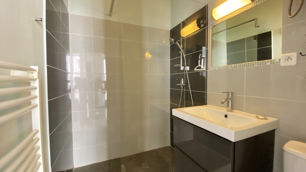Photo of Bathroom in Saint Michel - Mairie
