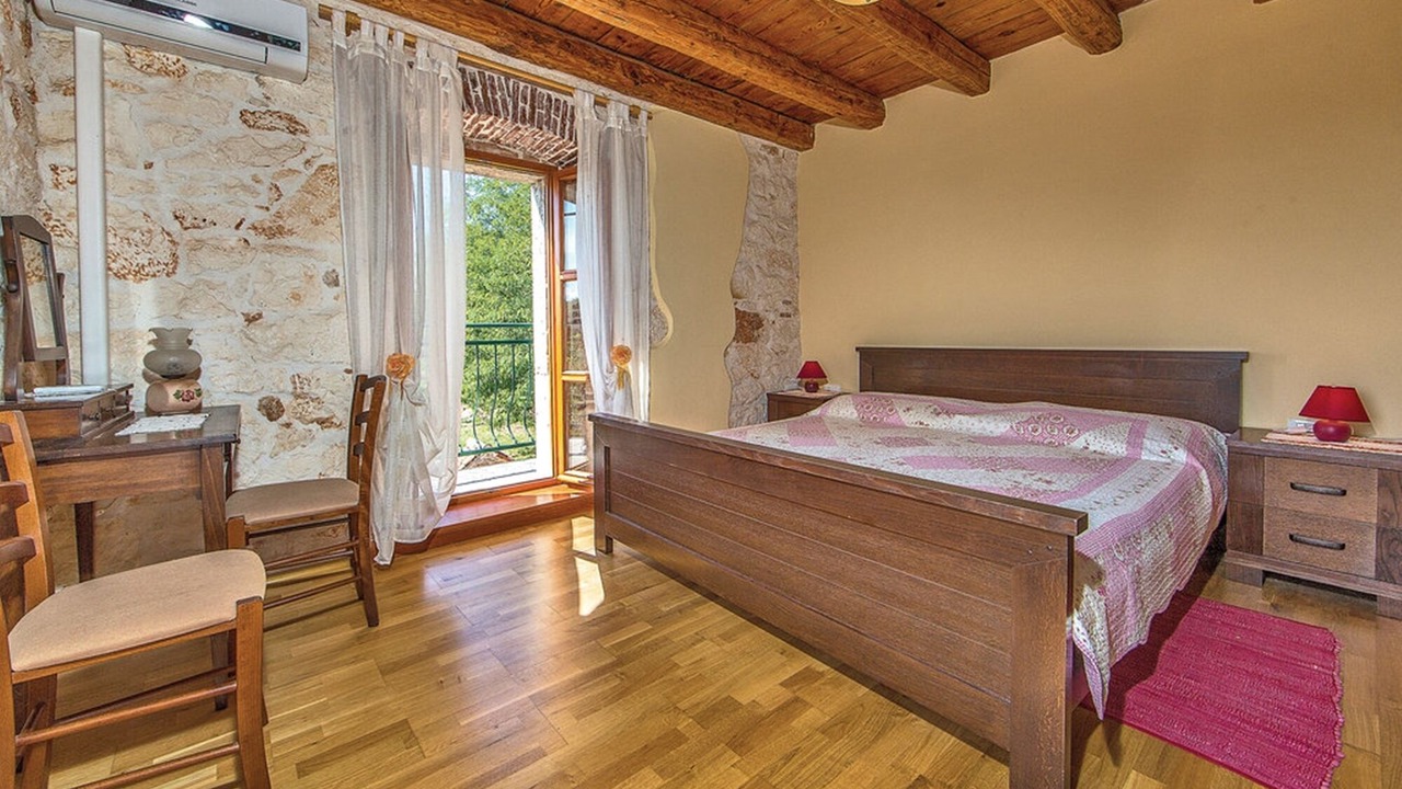 Photo of Bedroom in Fuskulin