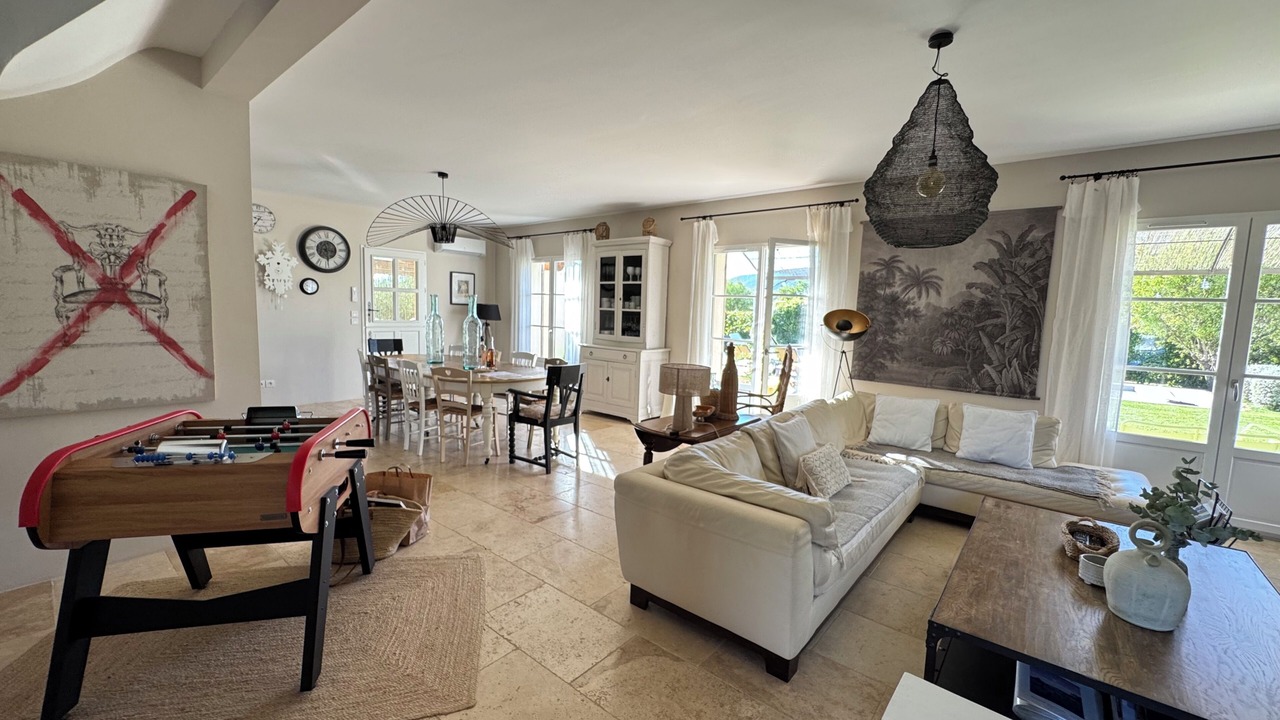 Photo of Livingroom in Lacoste