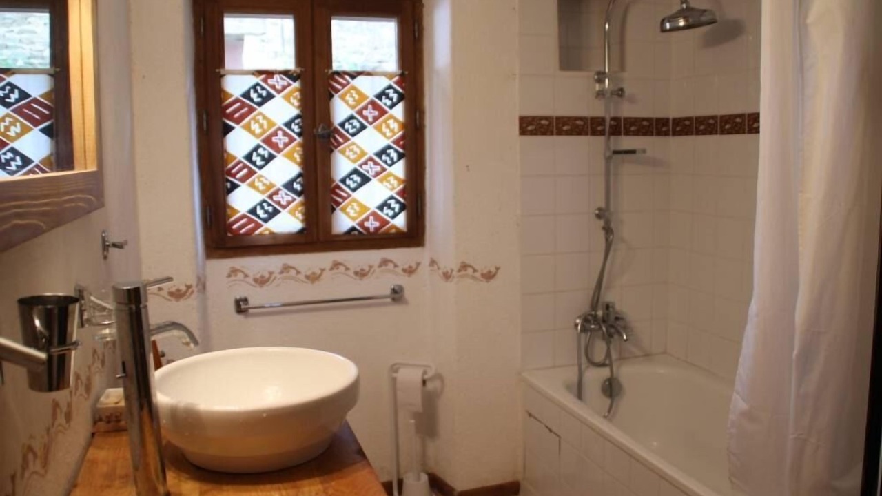 Photo of Bathroom in Firmi