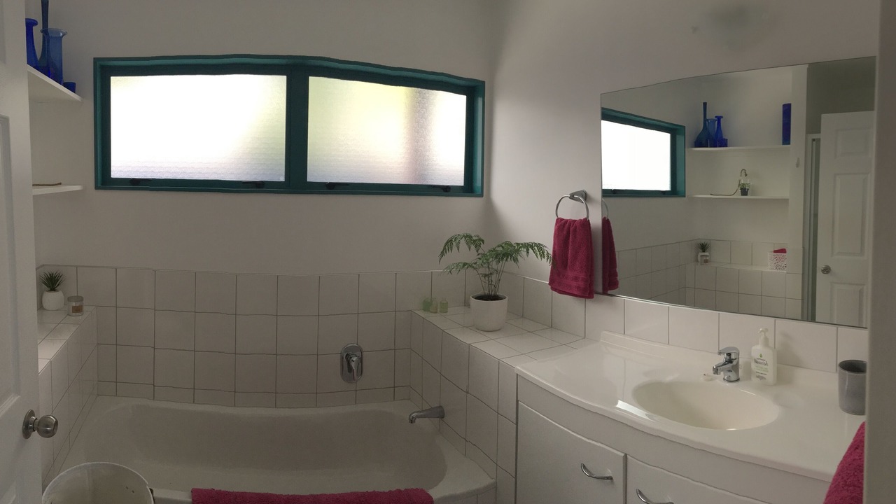 Photo of Bathroom in Onerahi