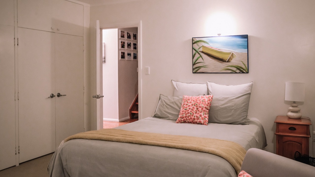 Photo of Bedroom in Onemana