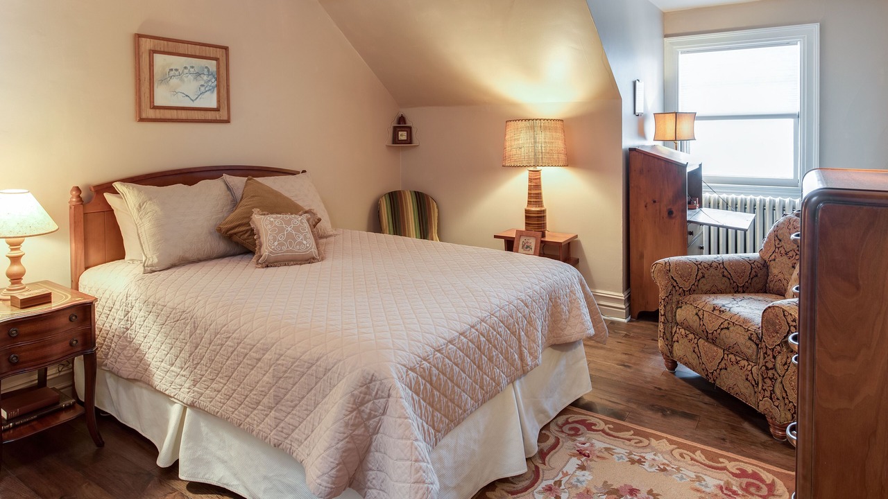 Photo of Bedroom in East Avenue