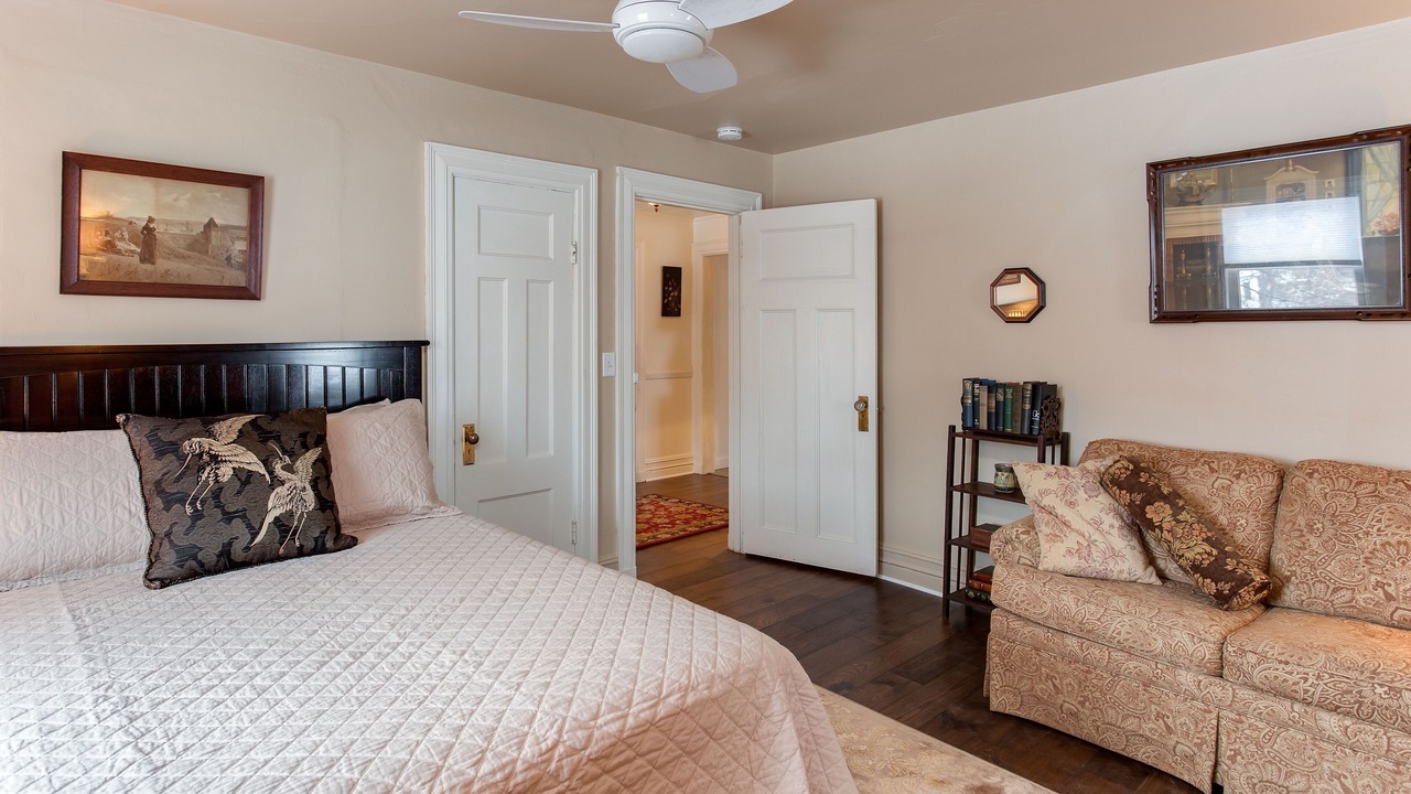 Photo of Bedroom in East Avenue