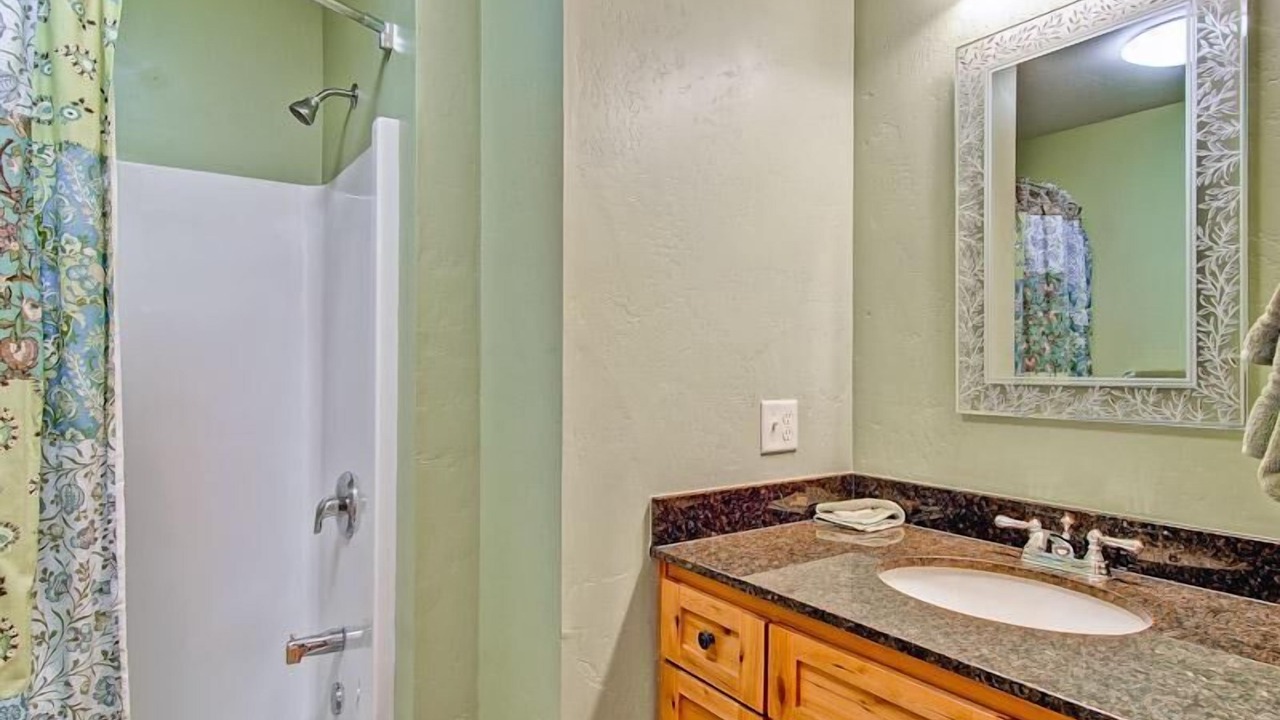 Photo of Bathroom in Yosemite West