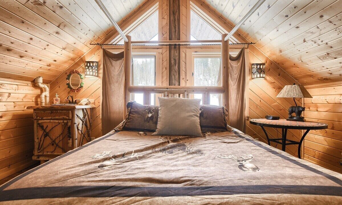 Photo of Bedroom in Lead