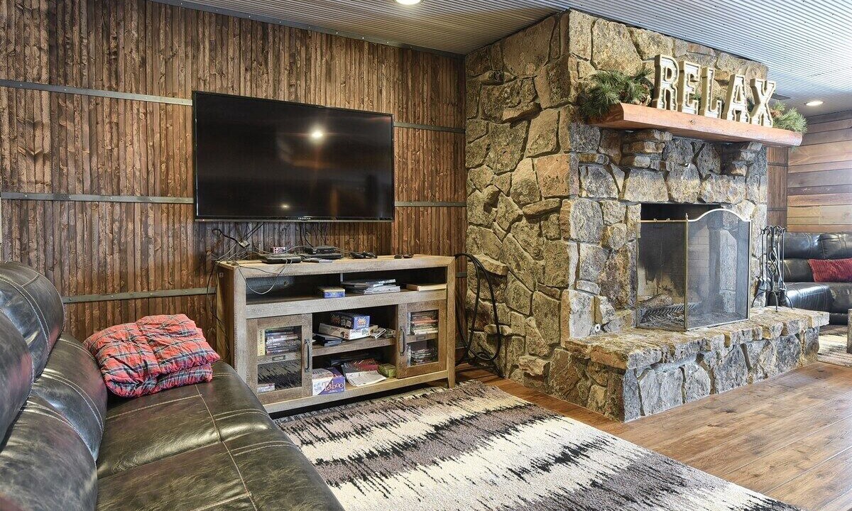 Photo of Bedroom in Lead
