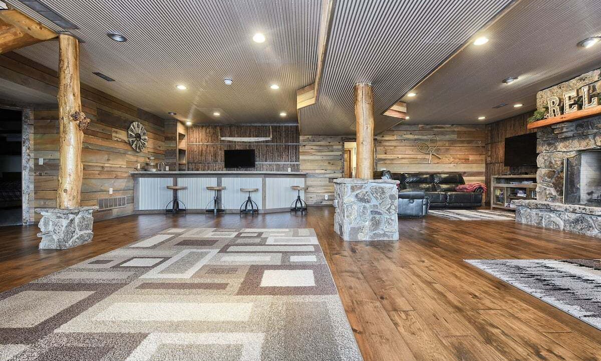 Photo of Bedroom in Lead