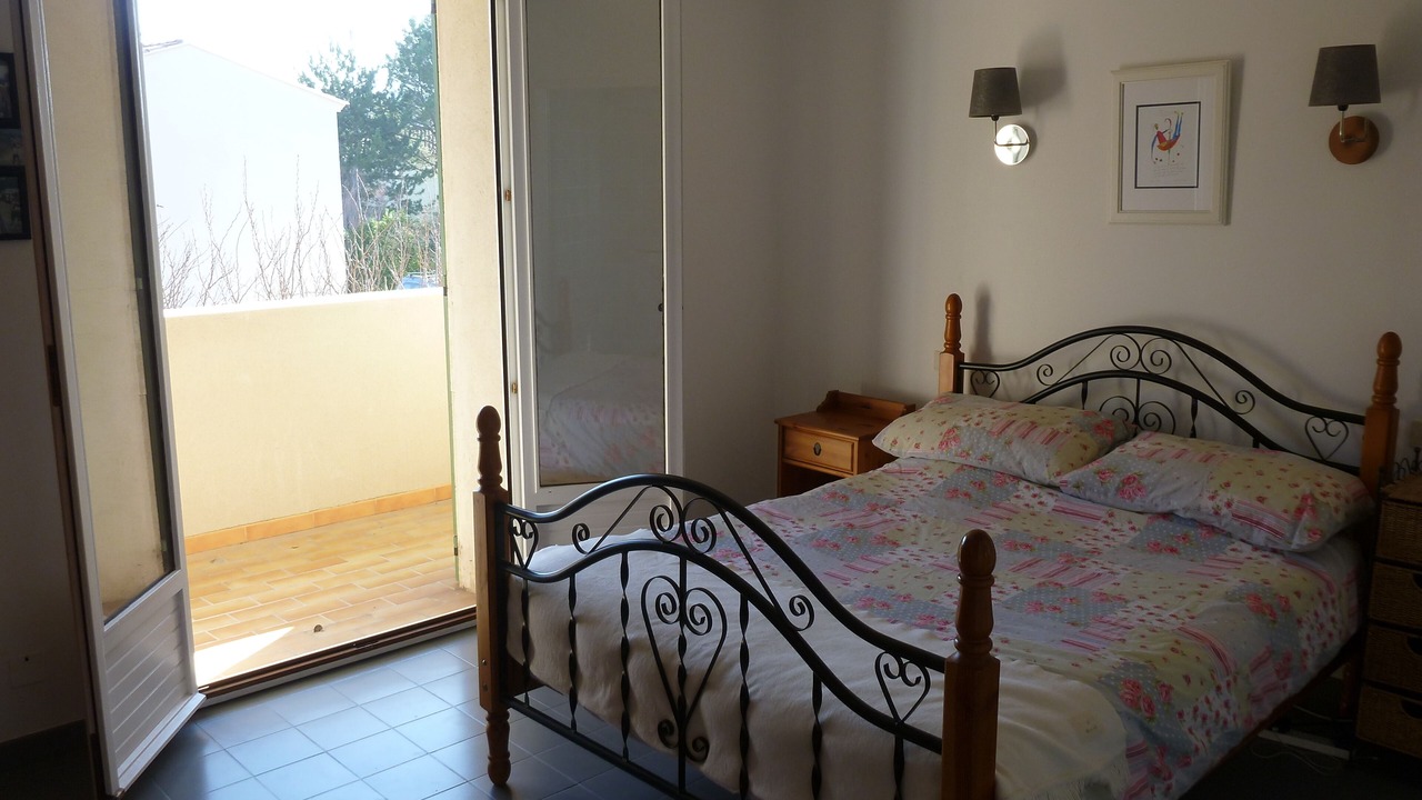 Photo of Bedroom in Lagnes