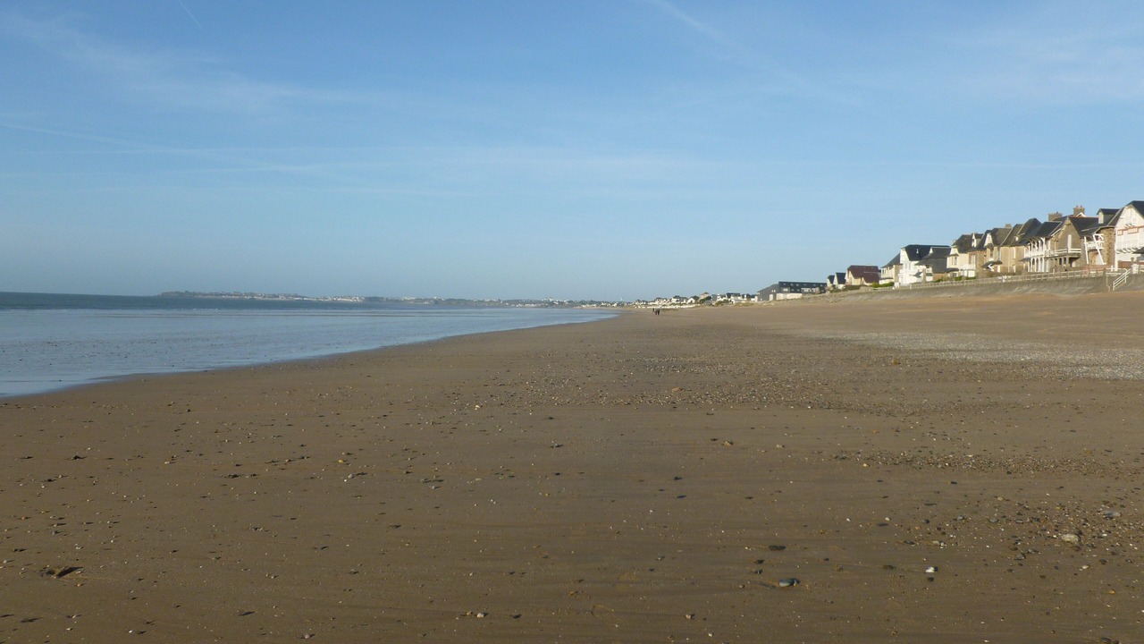 Photo of Others in Carolles