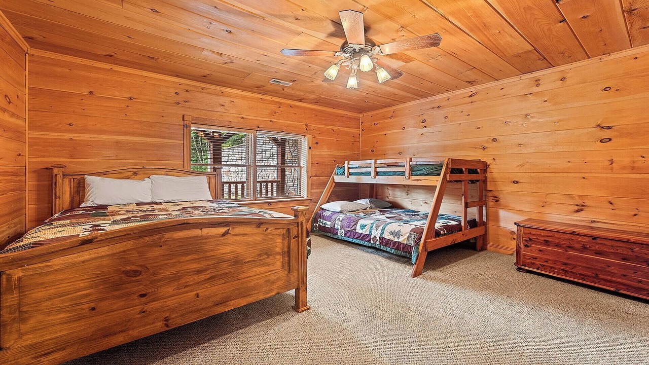 Photo of Bedroom in Maggie Valley