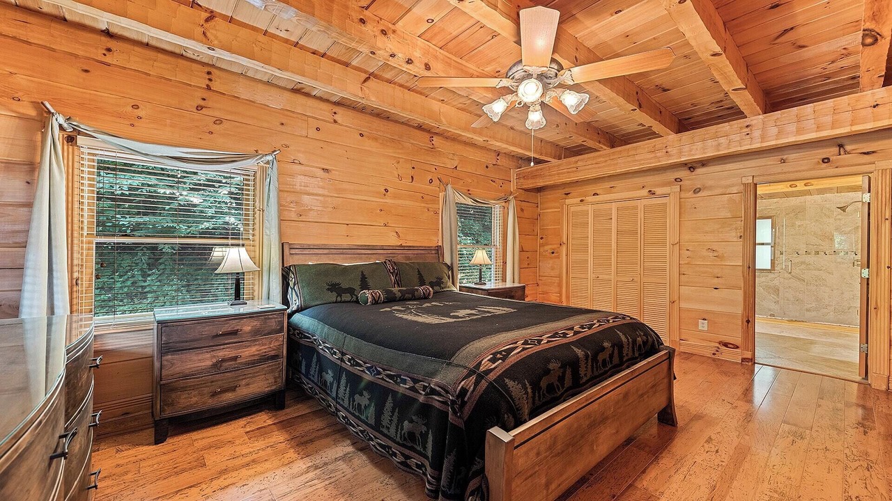Photo of Bedroom in Maggie Valley