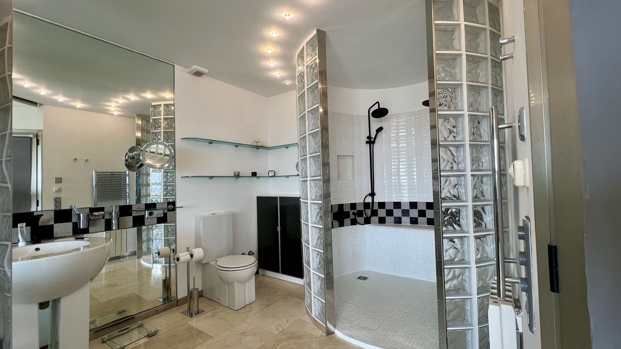 Photo of Bathroom in Vallpineda