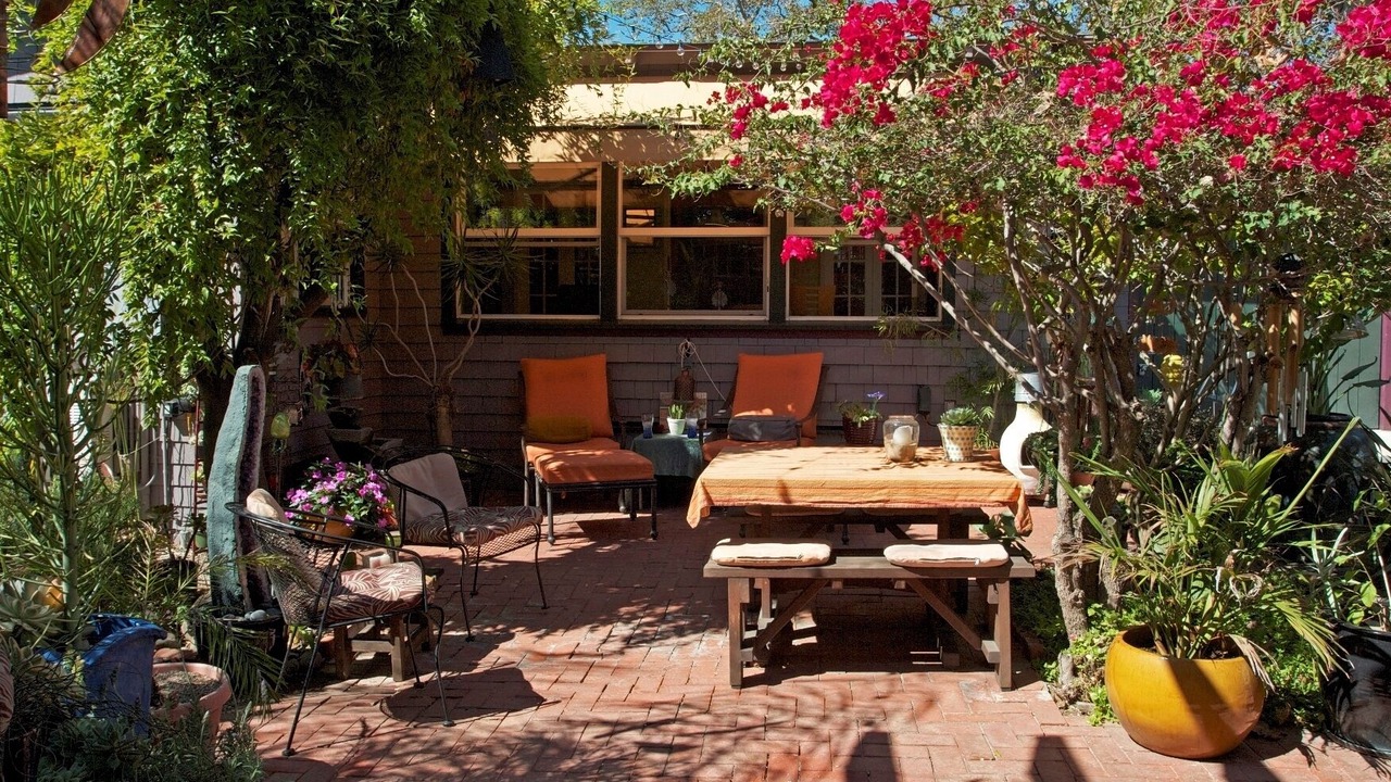 Photo of Outdoor in Oak Park