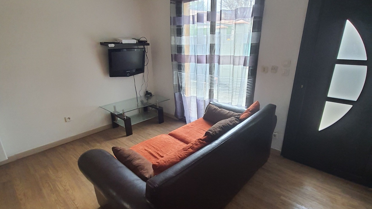 Photo of Livingroom in Saouzelong - Rangueil