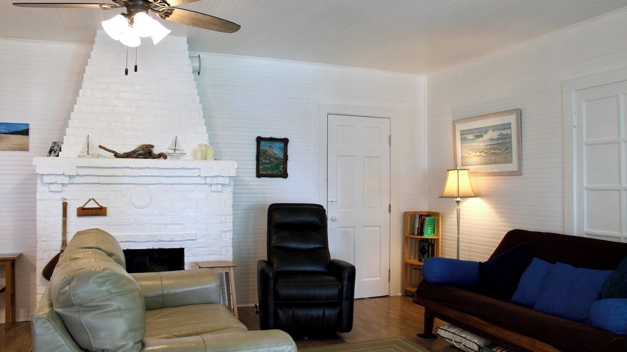 Photo of Livingroom in Lakeside