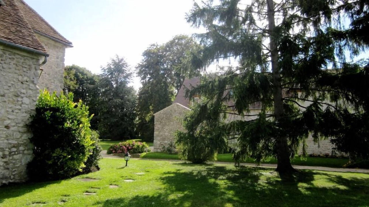 Photo of Outdoor in Montchauvet