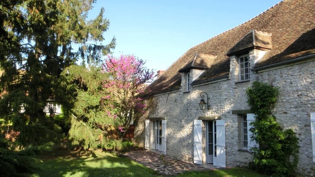 Photo of Outdoor in Montchauvet