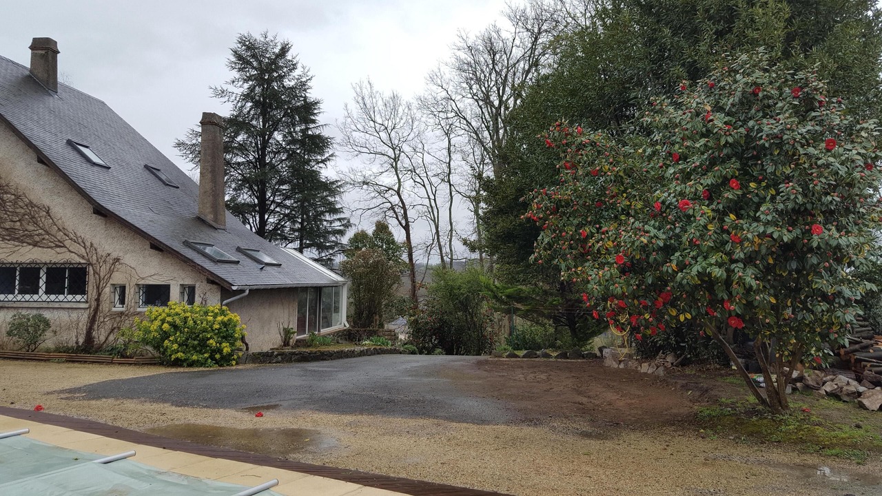 Photo of Outdoor in Lee